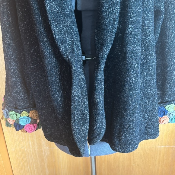 Lele Hand Knit Linen Blend Cardigan - Picture 3 of 9